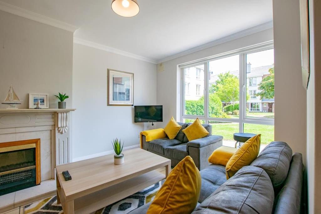 103 - The Townhouse At Gort Na Coiribe By Shortstays Galway Exterior photo
