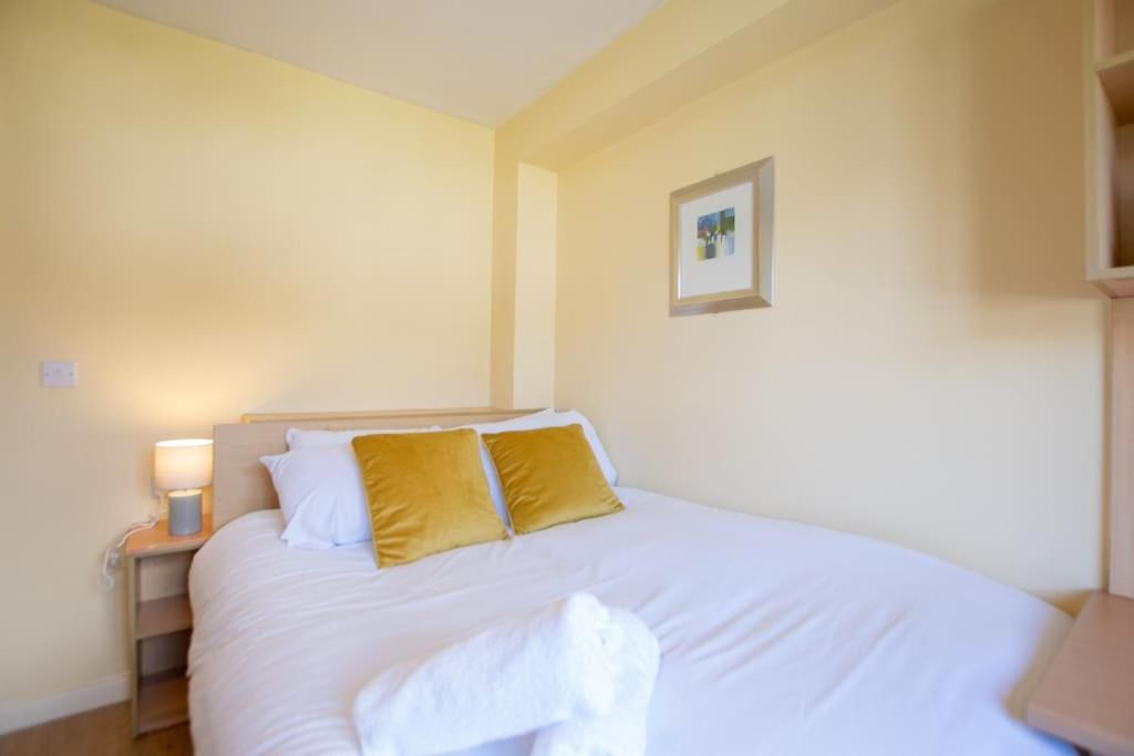 103 - The Townhouse At Gort Na Coiribe By Shortstays Galway Exterior photo