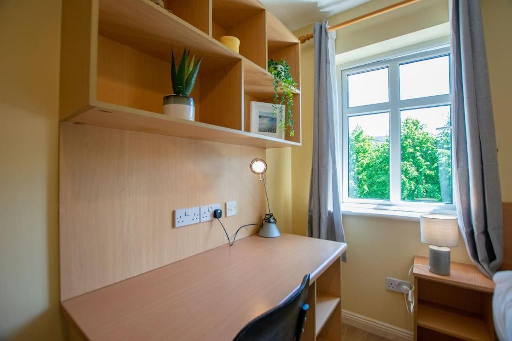 103 - The Townhouse At Gort Na Coiribe By Shortstays Galway Exterior photo