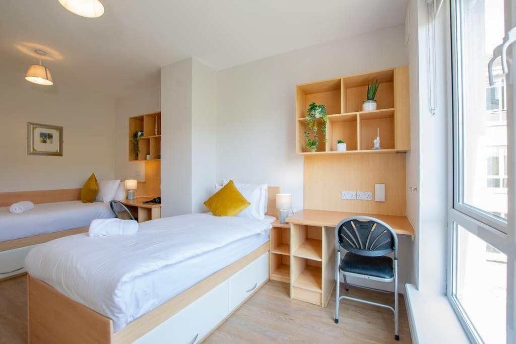103 - The Townhouse At Gort Na Coiribe By Shortstays Galway Exterior photo