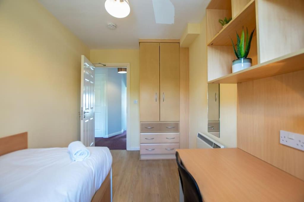 103 - The Townhouse At Gort Na Coiribe By Shortstays Galway Exterior photo